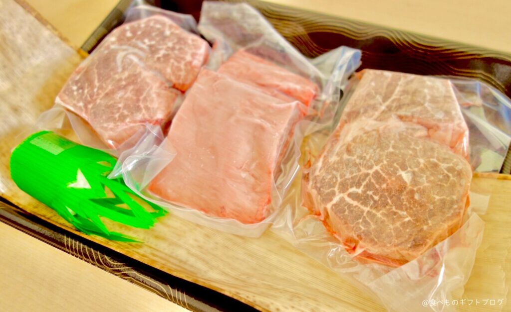 石井精肉店「ヒレテートステーキ」のパックを開けた状態